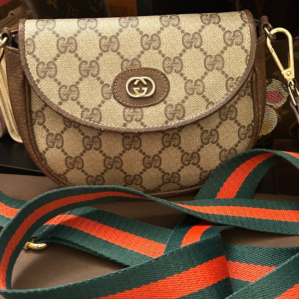 Vintage Gucci Crossbody in EUC - Picture 7 of 14